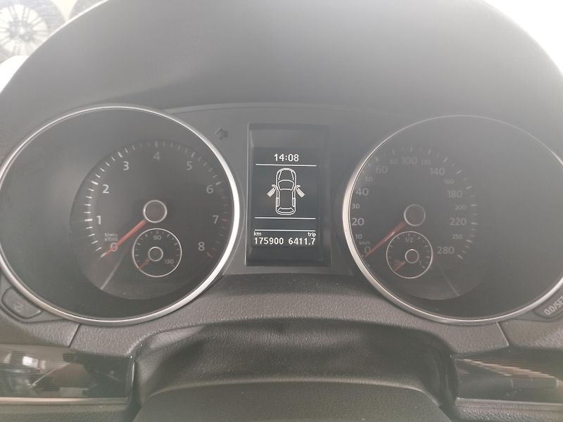 Volkswagen Golf (2010) GTI,2,0TSI,155KW,AUT.KL.18ALU - fotka 22 z 28