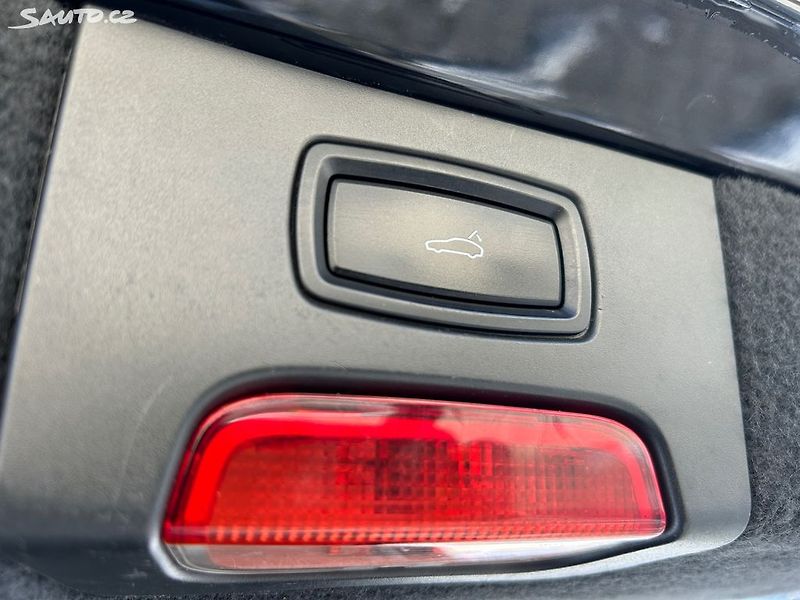 Porsche Cayenne (2013) 3.0 D 180 KW - fotka 14 z 28