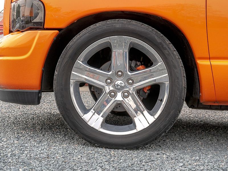 Dodge RAM (2004) 1500 Magnum Hemi GTX - fotka 10 z 44