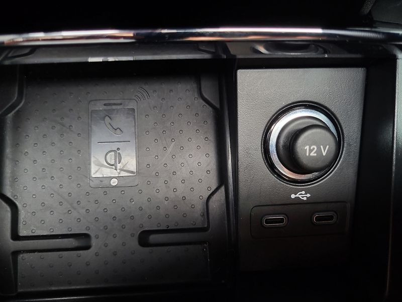 Škoda Karoq 1.5 TSI 110kW DSG SPORTLINE - fotka 20 z 48