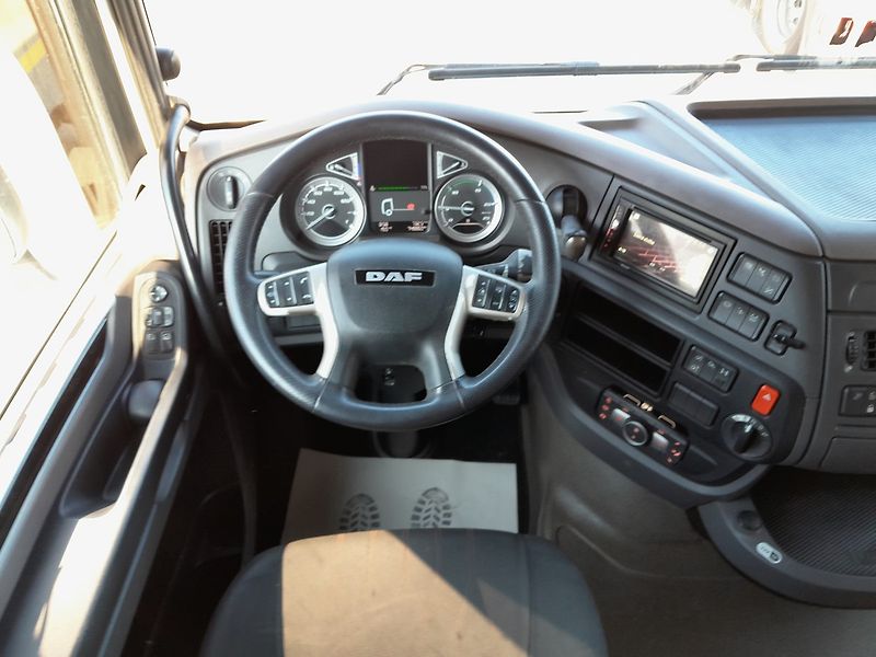 DAF XF 480 FT SSC LowDeck - fotka 27 z 38