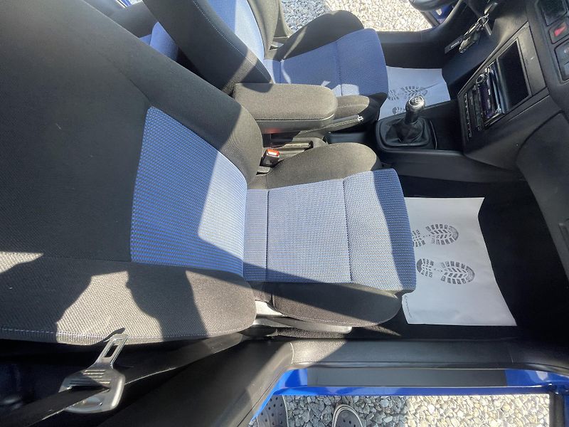 Volkswagen Golf 1.6i SR 100PS 134TKM REZERVACE - fotka 149 z 174