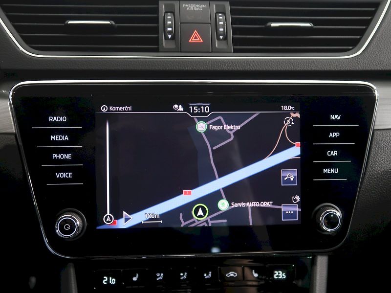 Škoda Superb (2021) STYLE 2.0TDI 147KW 4x4 DSG TAŽ - fotka 27 z 42
