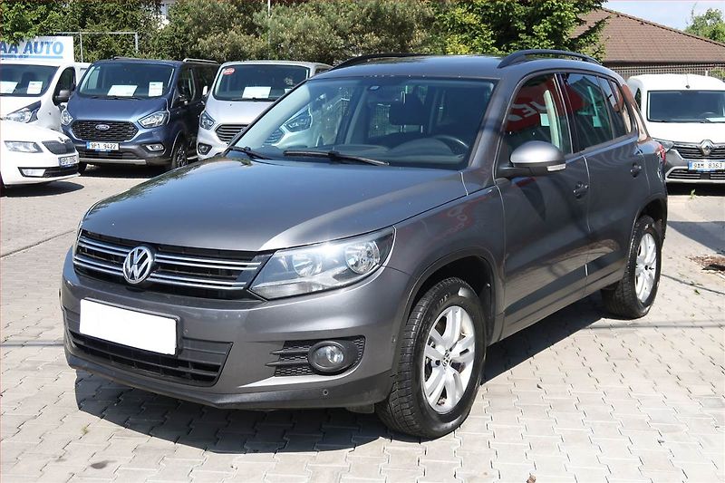 Volkswagen Tiguan (2013) 2.0 TDI, Navi, Tempomat - fotka 2 z 19