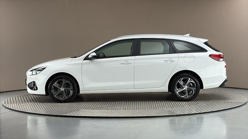 Hyundai i30 1.0 T-GDI Family Comfort Kombi - fotka 4 z 23