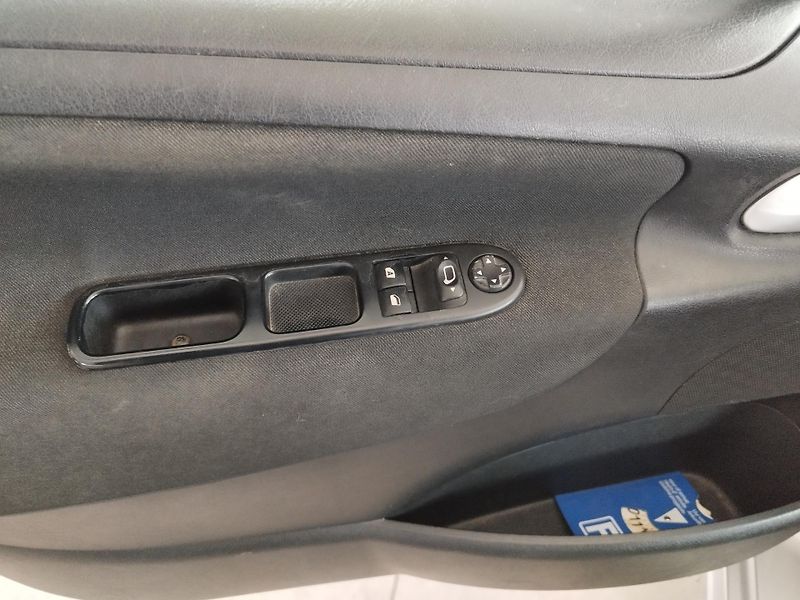 Peugeot 207 (2011) SW,1,4I,70KW,KLIMA,naj.115tkm - fotka 14 z 17