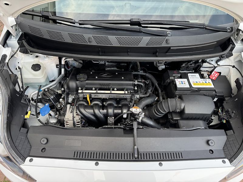 Hyundai ix20 1.6i ČR 1.majitel - fotka 23 z 23