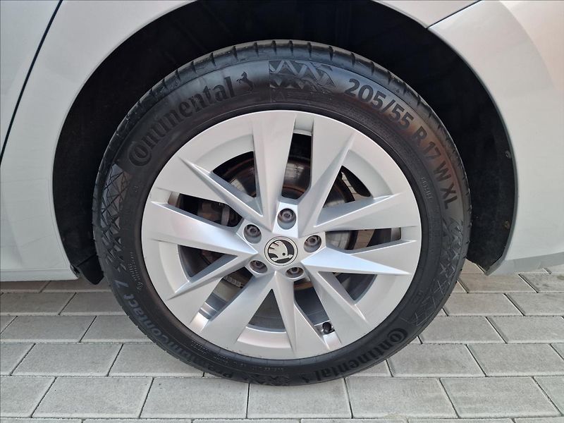Škoda Octavia 2.0TDI 110kW 4x4 DSG Style,ČR - fotka 44 z 50
