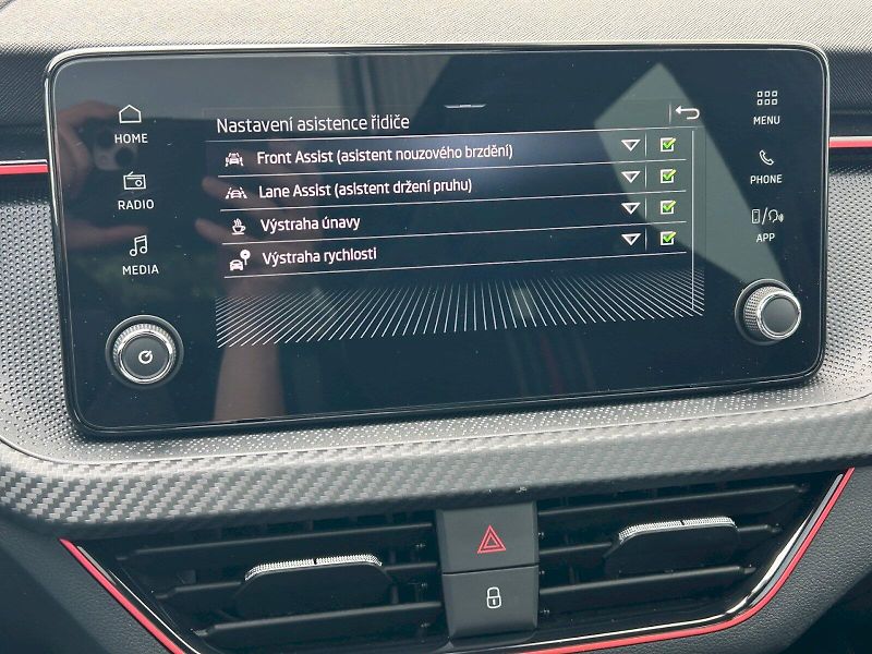 Škoda Scala (2025) Monte Carlo 1.0 TSI 85 kW - fotka 24 z 32