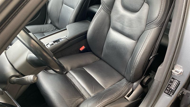 Volvo V90 Cross Country, D5 AWD Drive-E, - fotka 6 z 32