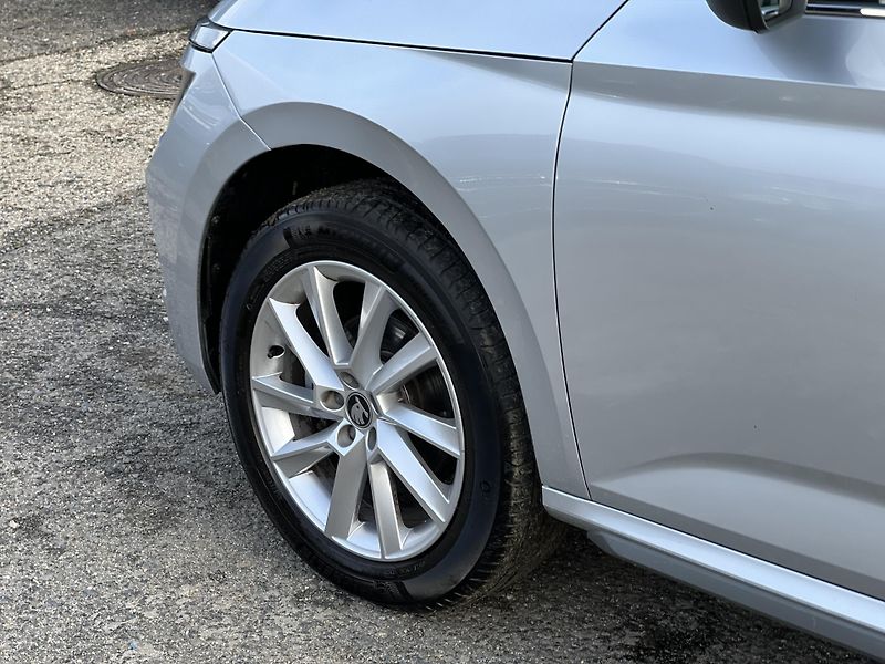 Škoda Kamiq Top Selection 1.5TSi PŮVOD ČR - fotka 42 z 46