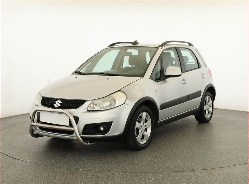 Suzuki SX4 (2011) 1.6 VVT, 4X4, Vyhř. sedaček - fotka 2 z 14