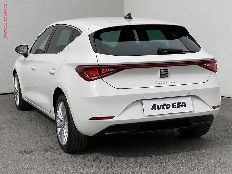 Seat Leon (2021) 1.0 TSi, Xcellence, DSG, LED - fotka 6 z 17