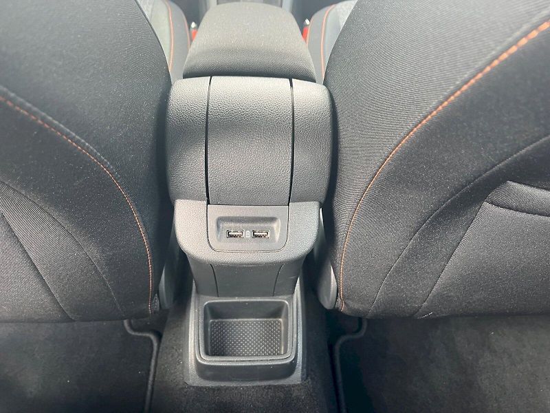Škoda Fabia (2022) Ambition Plus 1.0 TSI DSG Navi - fotka 29 z 33