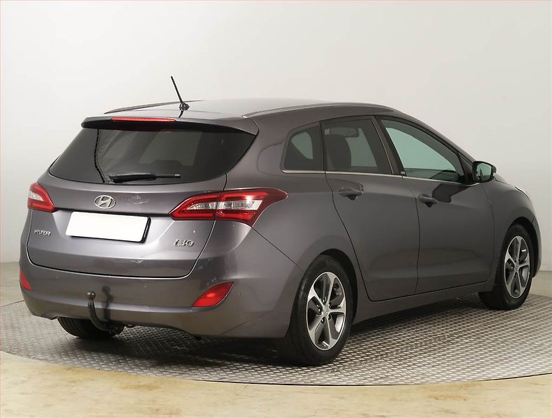 Hyundai i30 (2016) 1.6 GDI, ČR,1.maj, Serv.kniha - fotka 5 z 16