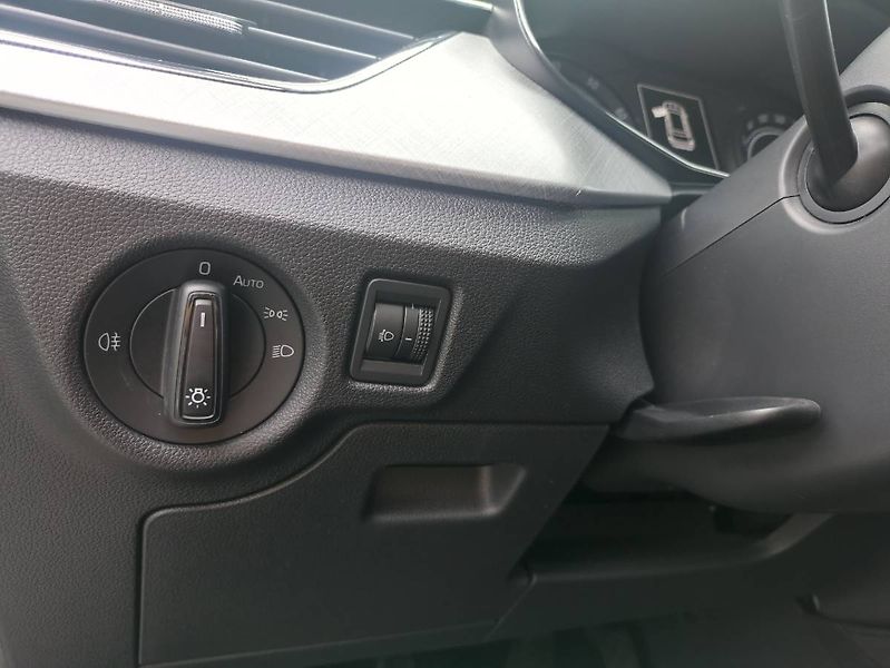Škoda Kamiq (2022) 1.5 TSI 110kW záruka LED - fotka 26 z 31