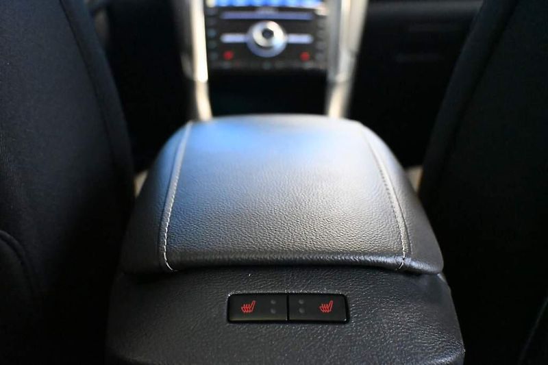 Ford Mondeo (2022) 2.0 LED SONY Tažné Kamera 8AT - fotka 26 z 37