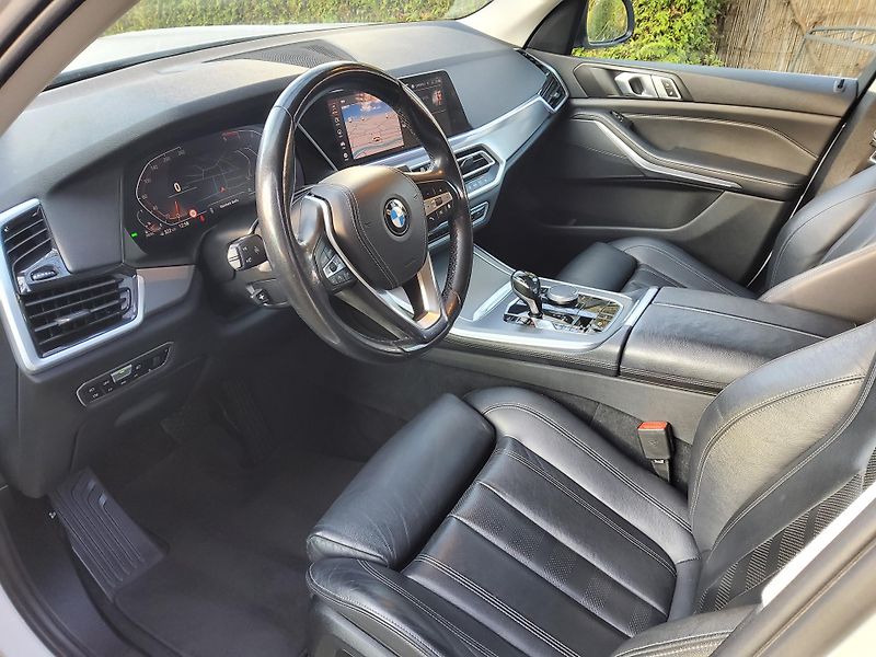 BMW X5 (2019) 30d xDr. 195kW ČR - fotka 7 z 28