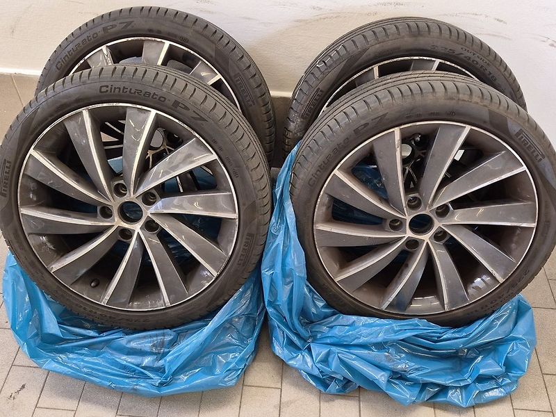 Škoda Octavia L&K Combi 2.0 TDi CR 135  kW 4 - fotka 30 z 30
