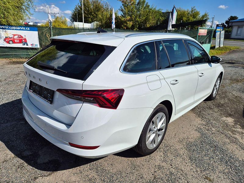 Škoda Octavia Combi 2,0 TDI DSG 110kW Style - fotka 5 z 28