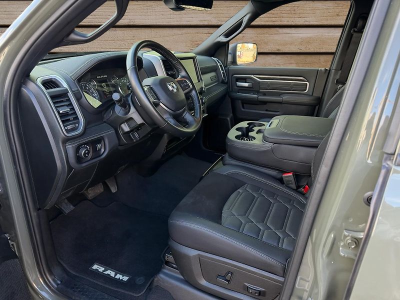 Dodge RAM (2024) +2500+CANYON LAKE+INDIVIDUAL+ - fotka 14 z 24
