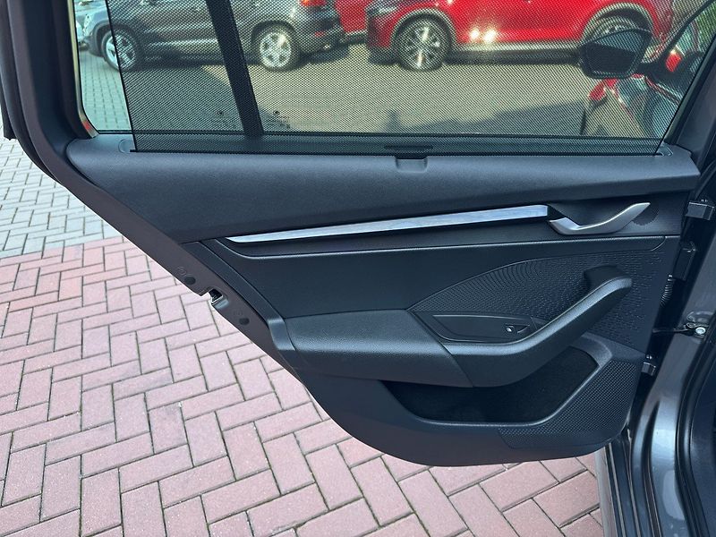 Škoda Octavia (2025) RS 2.0TSi DSG LED Webasto Pano - fotka 28 z 50