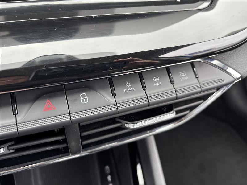 Škoda Octavia 2,0 TDI 110kW Style Aut - fotka 29 z 39