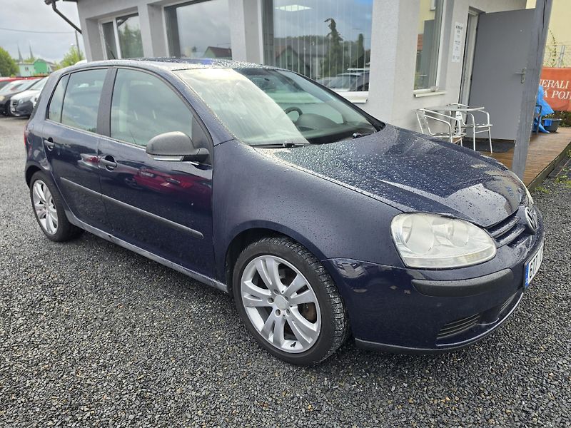 Volkswagen Golf 1.9 TDI 77Kw  - fotka 1 z 27