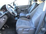 Volkswagen Touran (2011) 1.6 TDI 77kW  ROZVODY - náhled 19