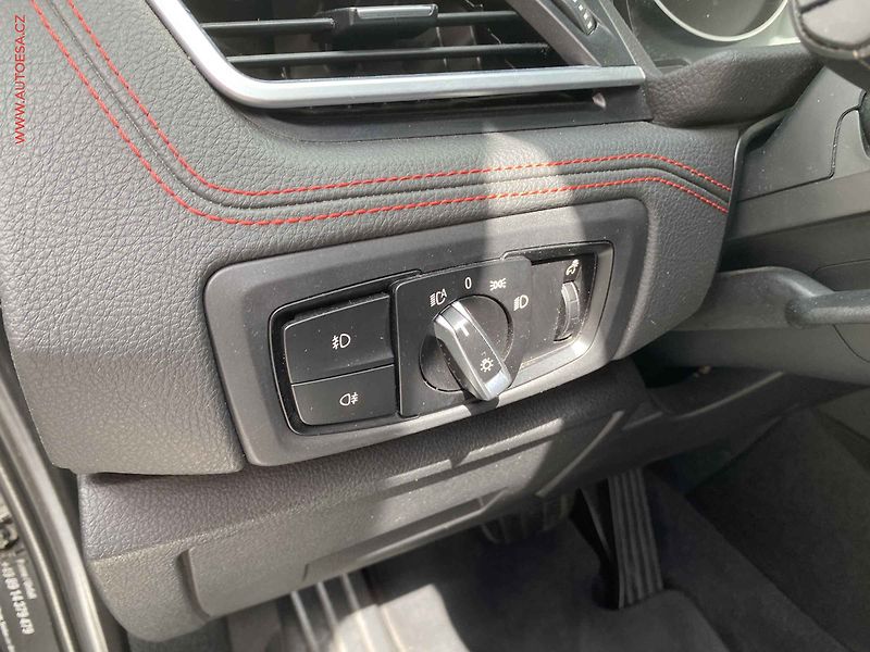 BMW Řada 2 (2016) 2.0 i 220 i, Sport Line, AT - fotka 15 z 21