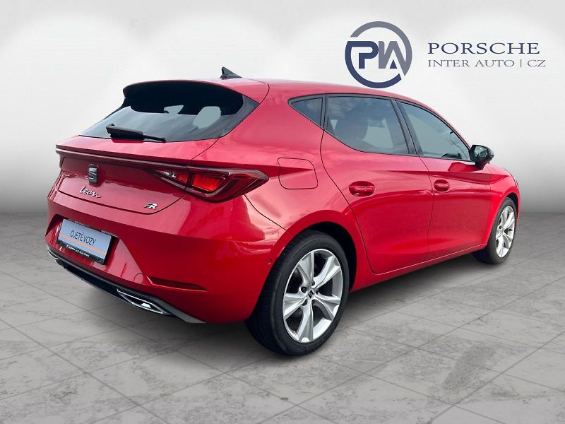 Seat Leon 2.0TDI 110kW FR - fotka 2 z 30