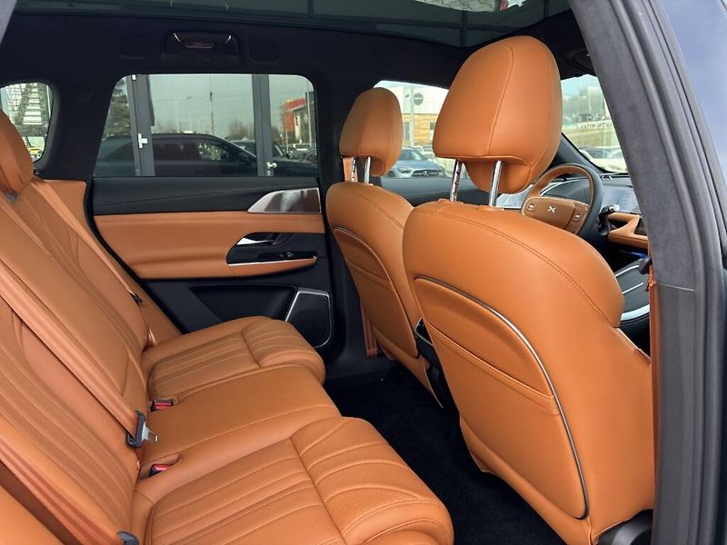 Xpeng G9 (2026) AWD Performance Pro - fotka 14 z 15