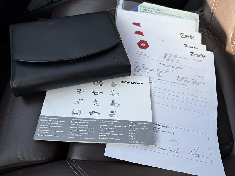 BMW X5 40D LED PANORAMA ROZVODY - fotka 38 z 39