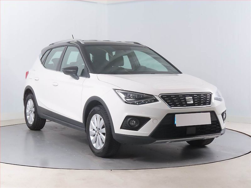 Seat Arona (2020) Xperience 1.0 TSI, ČR,1.maj - fotka 1 z 15