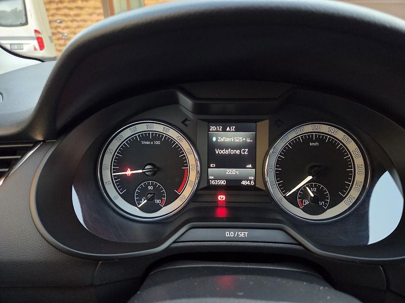 Škoda Octavia 1.6TDI 85kw nové v ČR. - fotka 29 z 43