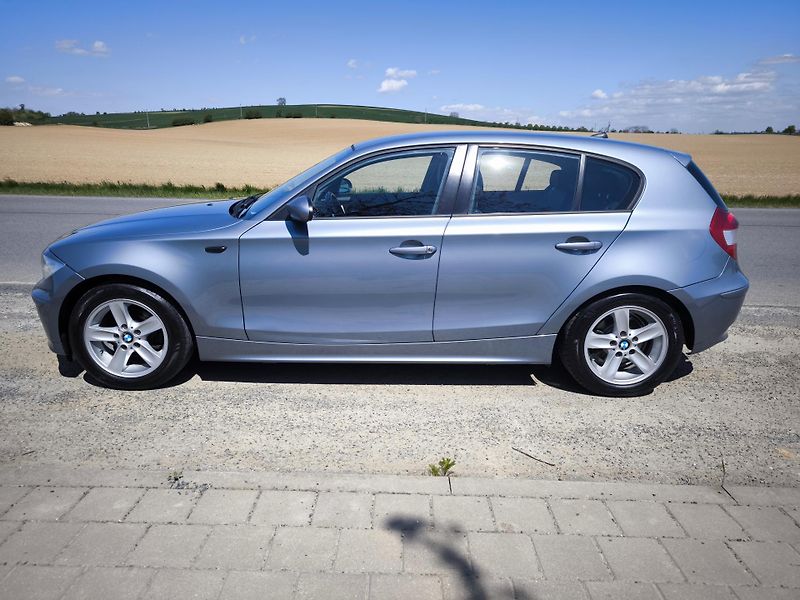 BMW Řada 1 116i 85kW SERVISKA - fotka 8 z 82