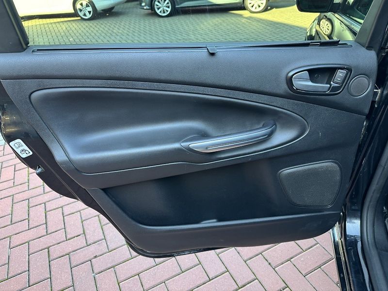 Ford Galaxy (2013) 2.0TDCi Xenony Navi Pano - fotka 25 z 50
