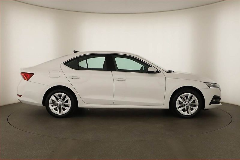 Škoda Octavia (2023) Style 2.0 TDI - fotka 6 z 13