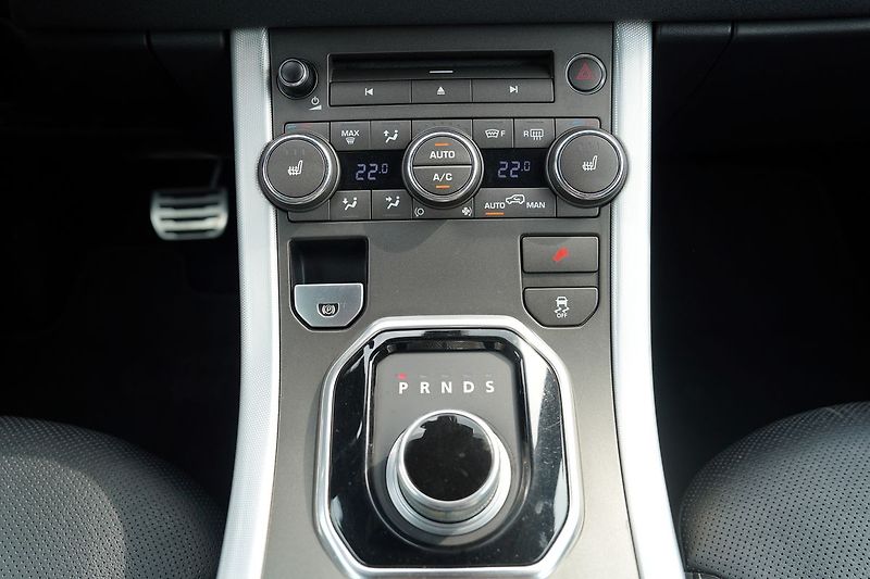 Land Rover Range Rover Evoque 2.2 TD4  R-Dynamic/AT/kůže - fotka 40 z 41