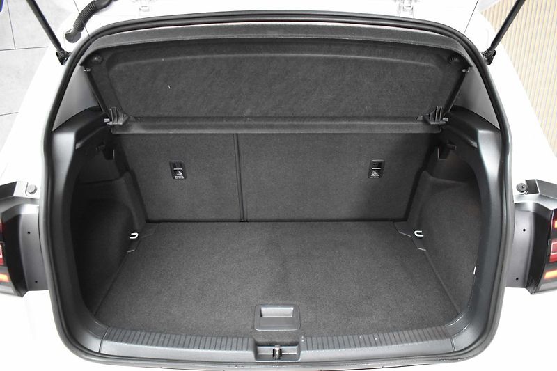 Volkswagen T-Cross 1.0 TSI 81kW KAMERA*ACC*BLIS* - fotka 36 z 38