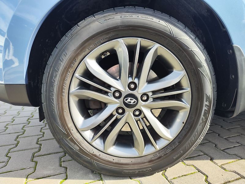 Hyundai ix35 2.0 GDI/122kW Style Navi - fotka 31 z 36