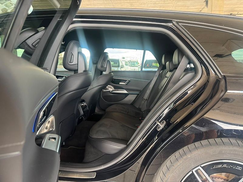 Mercedes-Benz Třídy E 300de 4M kombi AMG linie - fotka 17 z 21