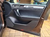 Volkswagen Touareg (2014) 4.2TDi V8 250KW*R-LINE*PANORAM - náhled 45