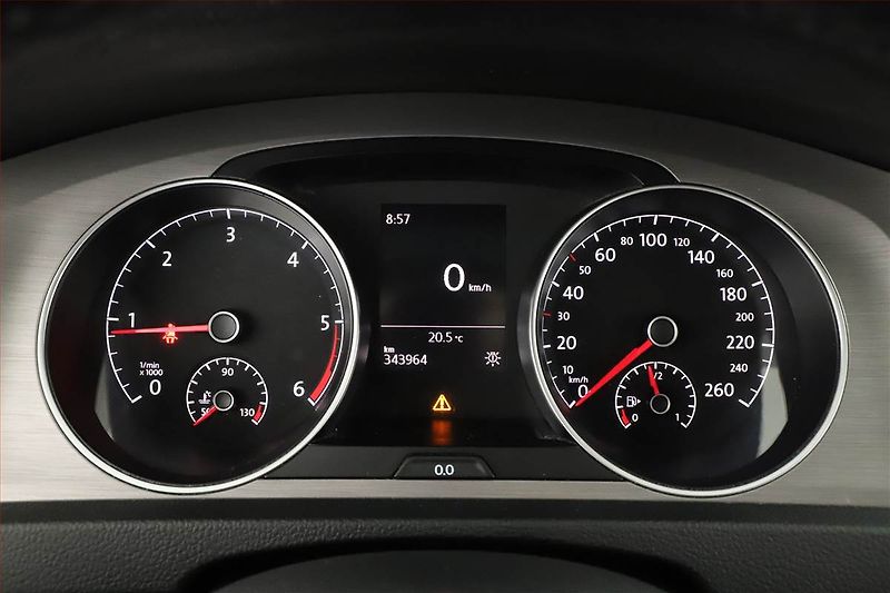 Volkswagen Golf (2015) 1.6 TDI, Tempomat - fotka 8 z 12