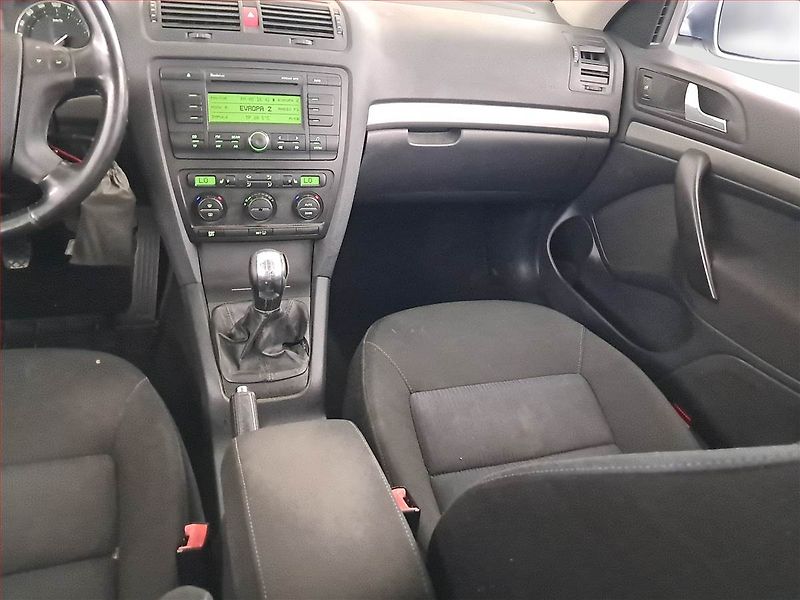 Škoda Octavia (2008) Ambiente 2.0 TDI, Eko.zaplacen - fotka 8 z 18