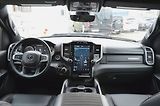 Dodge RAM (2022) 1500 BIGHORN 5.7 V8 HEMI 4x4  - náhled 26