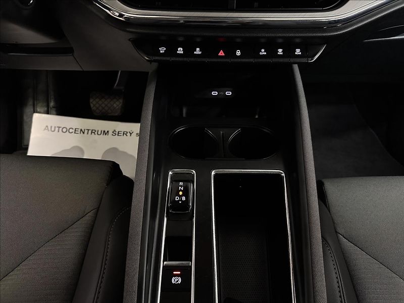 Škoda Enyaq IV80 150kW TAŽNÉ SOH 88% - fotka 30 z 43
