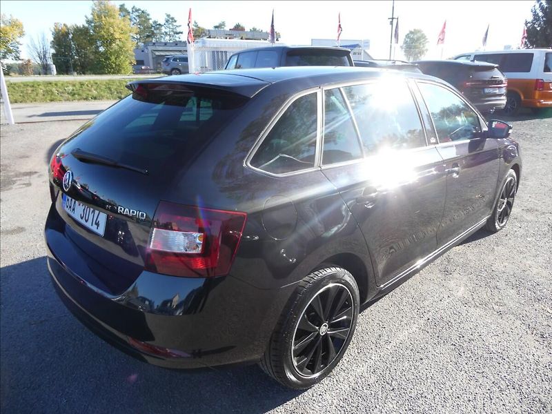 Škoda Rapid 1,6 TDi 85kW MonteCarlo, ČR - fotka 9 z 43