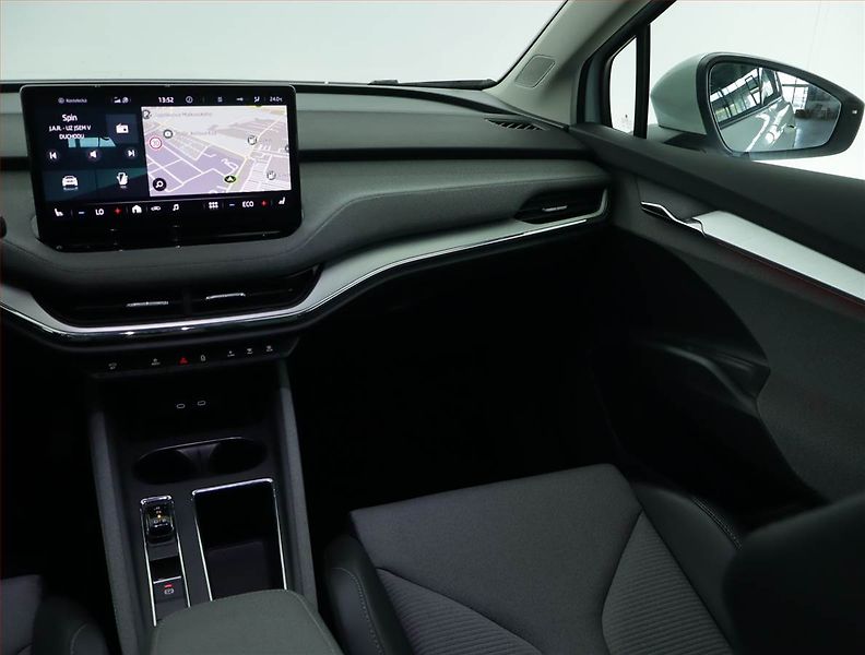 Škoda Enyaq (2023) 60 (62 kWh) - fotka 8 z 17