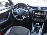 Škoda Octavia (2014) 1.6 TDI, Navi, Xenony - náhled 7
